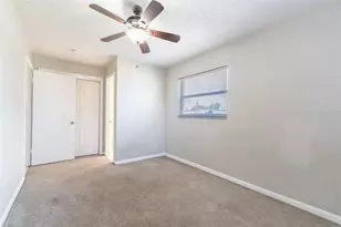 6001 Crestridge Rd, Tampa, FL 33634 - Photo 9