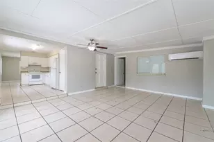 6001 Crestridge Rd, Tampa, FL 33634 - Photo 23
