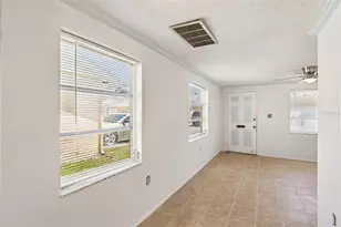 4923 Getner St, New Port Richey, FL 34652 - Photo 9