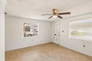 4923 Getner St, New Port Richey, FL 34652 - Photo 3