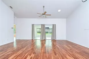818 McCallister Ave, Sun City Center, FL 33573 - Photo 9