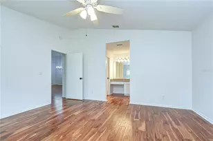 818 McCallister Ave, Sun City Center, FL 33573 - Photo 13