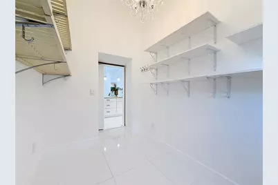 324 Leeward Island, Clearwater Beach, FL 33767 - Photo 19