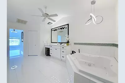 324 Leeward Island, Clearwater Beach, FL 33767 - Photo 55