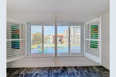 324 Leeward Island, Clearwater Beach, FL 33767 - Photo 37
