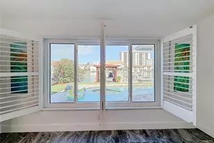 324 Leeward Island, Clearwater Beach, FL 33767 - Photo 37