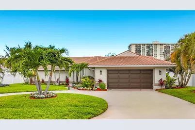 324 Leeward Island, Clearwater Beach, FL 33767 - Photo 1