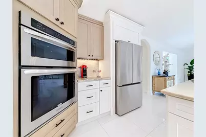 324 Leeward Island, Clearwater Beach, FL 33767 - Photo 13