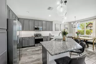 6135 Voyagers Pl, Apollo Beach, FL 33572 - Photo 13