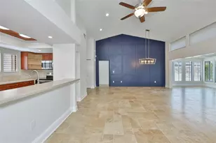 14651 Village Glen Cir, Tampa, FL 33618 - Photo 15