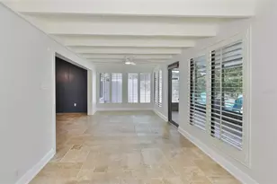 14651 Village Glen Cir, Tampa, FL 33618 - Photo 17