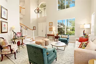 1246 Darlington Oak Cir NE, Saint Petersburg, FL 33703 - Photo 5