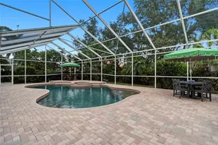 1246 Darlington Oak Cir NE, Saint Petersburg, FL 33703 - Photo 57