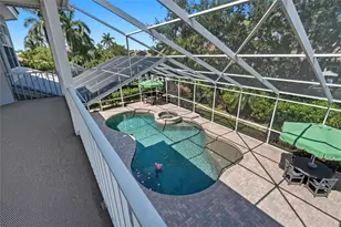 1246 Darlington Oak Cir NE, Saint Petersburg, FL 33703 - Photo 29