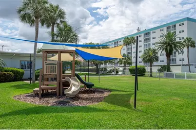 10152 Regal Drive, Largo, FL 33774 - Photo 39