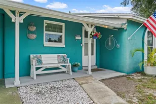 7906 Woodvine Cir, Tampa, FL 33615 - Photo 3