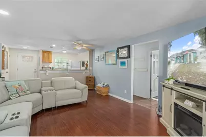 7906 Woodvine Circle, Tampa, FL 33615 - Photo 7