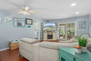 7906 Woodvine Cir, Tampa, FL 33615 - Photo 5