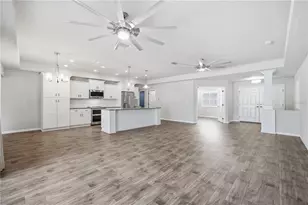 13403 Lelani Dr, Weeki Wachee, FL 34614 - Photo 5