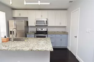 8621 Fancy Finch Dr, Tampa, FL 33614 - Photo 11