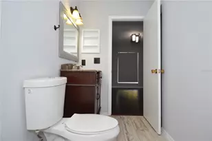 8621 Fancy Finch Dr, Tampa, FL 33614 - Photo 29
