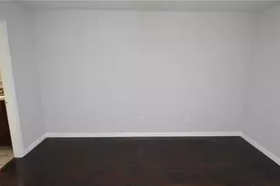 8621 Fancy Finch Dr, Tampa, FL 33614 - Photo 23