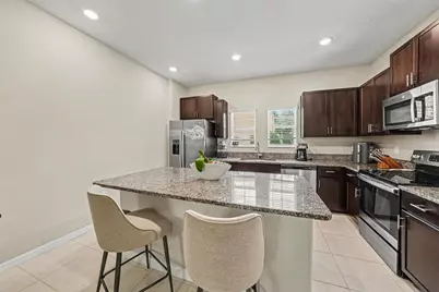 4524 Tuscan Loon Drive, Tampa, FL 33619 - Photo 5