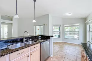 2003 Berry Lake Dr, Brandon, FL 33510 - Photo 19