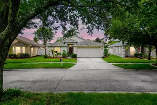 2003 Berry Lake Dr, Brandon, FL 33510 - Photo 1