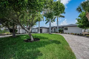 1014 Boca Ciega Isle Dr, Saint Pete Beach, FL 33706 - Photo 1