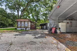 10227 Oak Ave, Tampa, FL 33619 - Photo 7