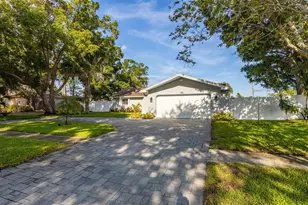 3276 Fox Hill Dr, Clearwater, FL 33761 - Photo 49