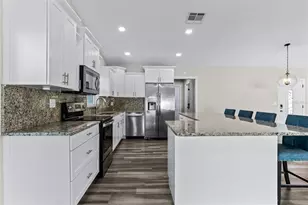 3276 Fox Hill Dr, Clearwater, FL 33761 - Photo 13