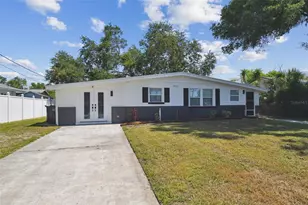 8703 Driftwood Dr, Tampa, FL 33615 - Photo 11