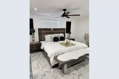 10114 Briarwick Court, Tampa, FL 33615 - Photo 15