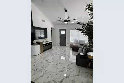 10114 Briarwick Court, Tampa, FL 33615 - Photo 5