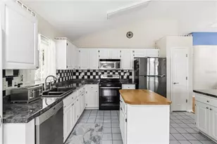 9714 Stone Mountain Pl, Tampa, FL 33634 - Photo 7