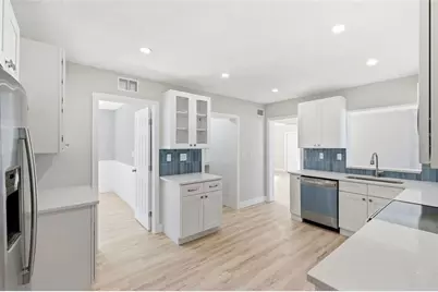 7528 17th Way N, Saint Petersburg, FL 33702 - Photo 5