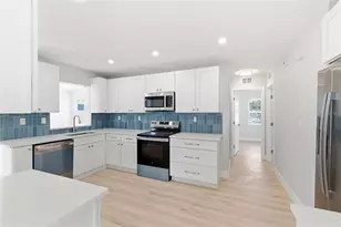 7528 17th Way N, Saint Petersburg, FL 33702 - Photo 3