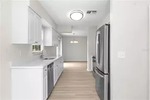 929 Sandywood Dr, Brandon, FL 33510 - Photo 5