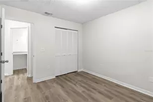929 Sandywood Dr, Brandon, FL 33510 - Photo 21