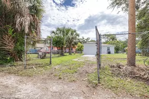 2325 Highland St S, Saint Petersburg, FL 33705 - Photo 39