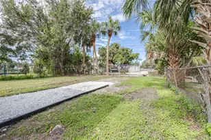 2325 Highland St S, Saint Petersburg, FL 33705 - Photo 33