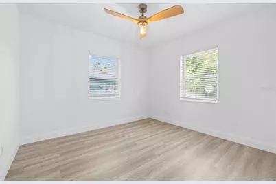 2325 Highland Street S, Saint Petersburg, FL 33705 - Photo 25