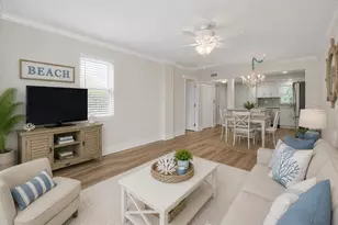 4650 Cove Cir, Saint Petersburg, FL 33708 - Photo 19