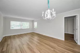 4650 Cove Cir, Saint Petersburg, FL 33708 - Photo 17