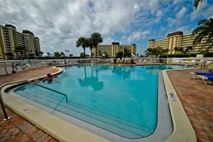4650 Cove Cir, Saint Petersburg, FL 33708 - Photo 33
