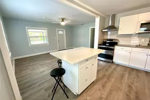 1844 Auburn St S, Saint Petersburg, FL 33712 - Photo 7