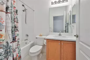 1050 Regal Manor Way, Sun City Center, FL 33573 - Photo 9