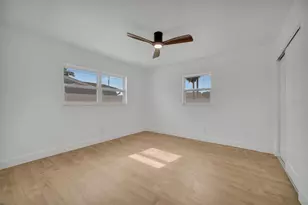 7454 Locust St NE, Saint Petersburg, FL 33702 - Photo 51